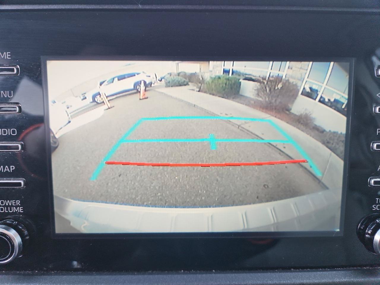 Used 2020 Toyota Sienna L FWD image 17