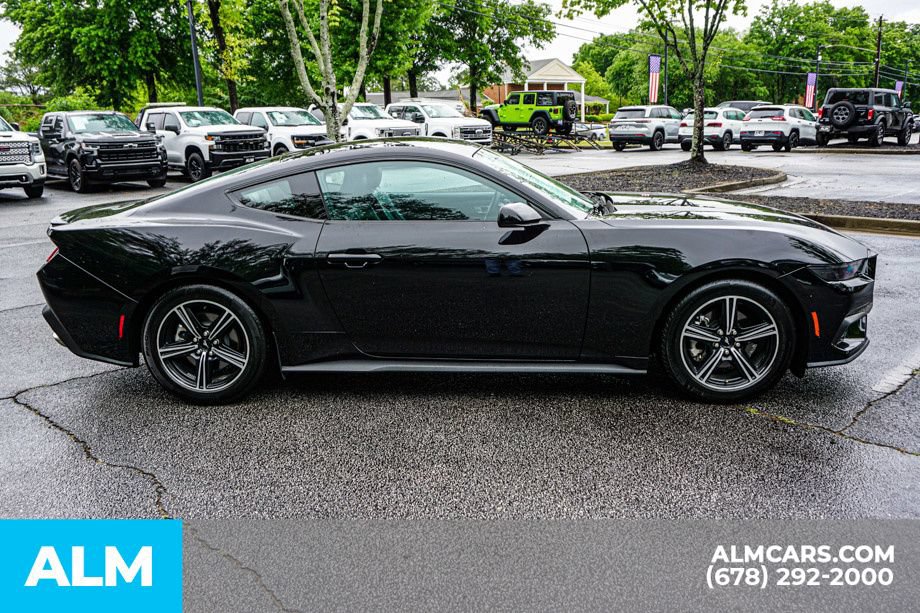 Used 2025 Ford Mustang Premium RWD image 8
