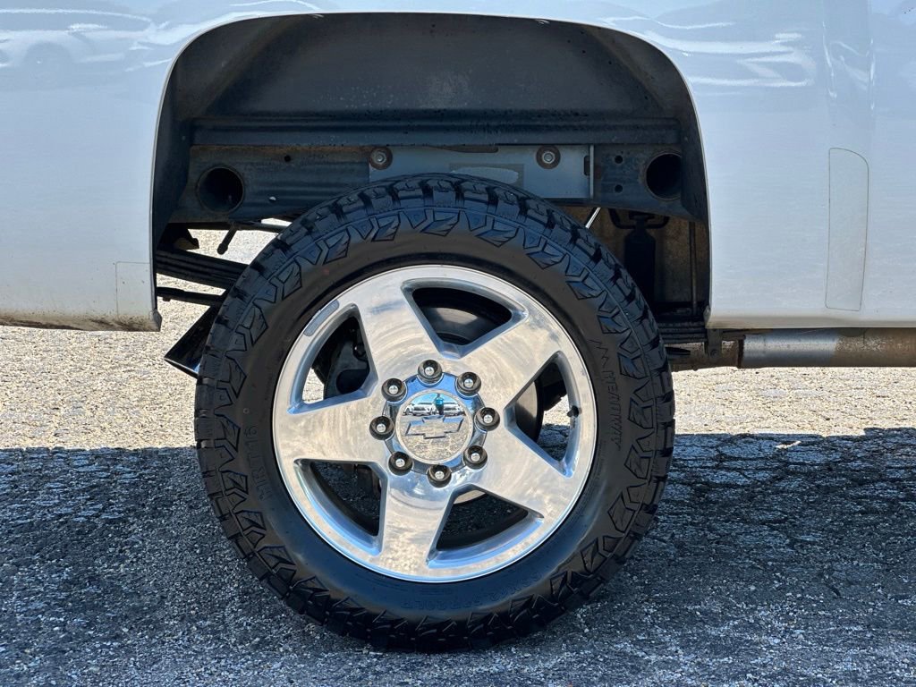Used 2014 Chevrolet Silverado 2500 LTZ w/ LTZ Plus Package AWD/4WD image 30