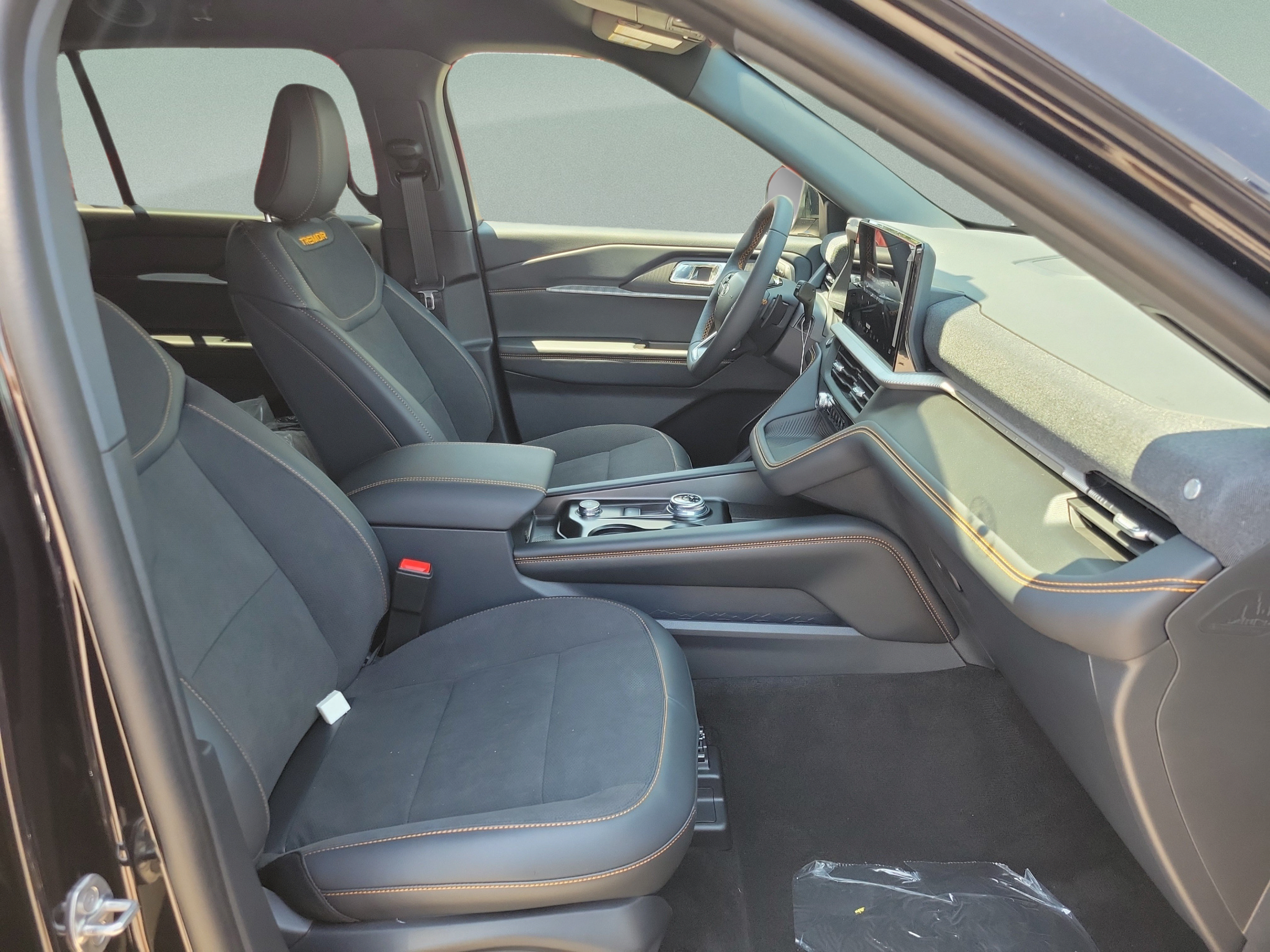 New 2026 Ford Explorer Tremor w/ Tremor Convenience Package AWD/4WD image 10