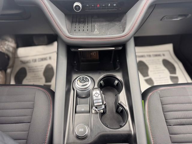 Used 2025 Ford Explorer ST-Line w/ ST-Line Street Pack image 17