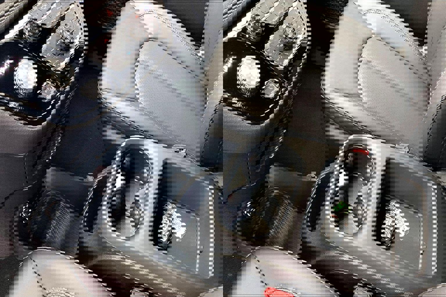 New 2026 Chrysler Pacifica Select image 8