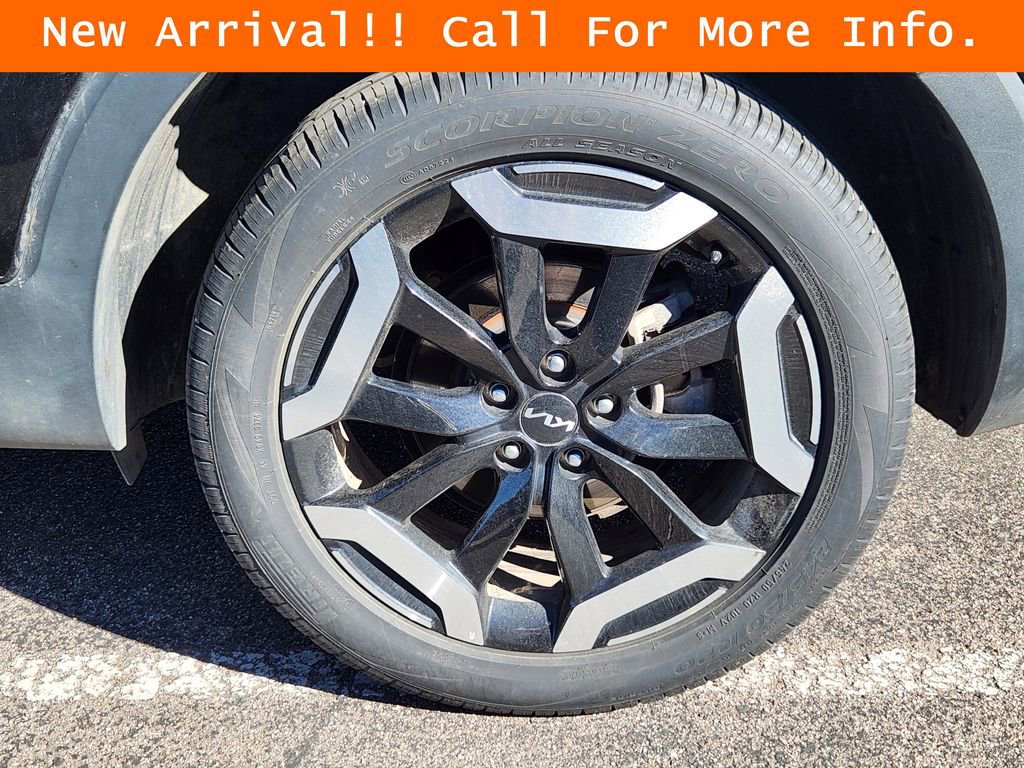 Used 2025 Kia Telluride S image 7