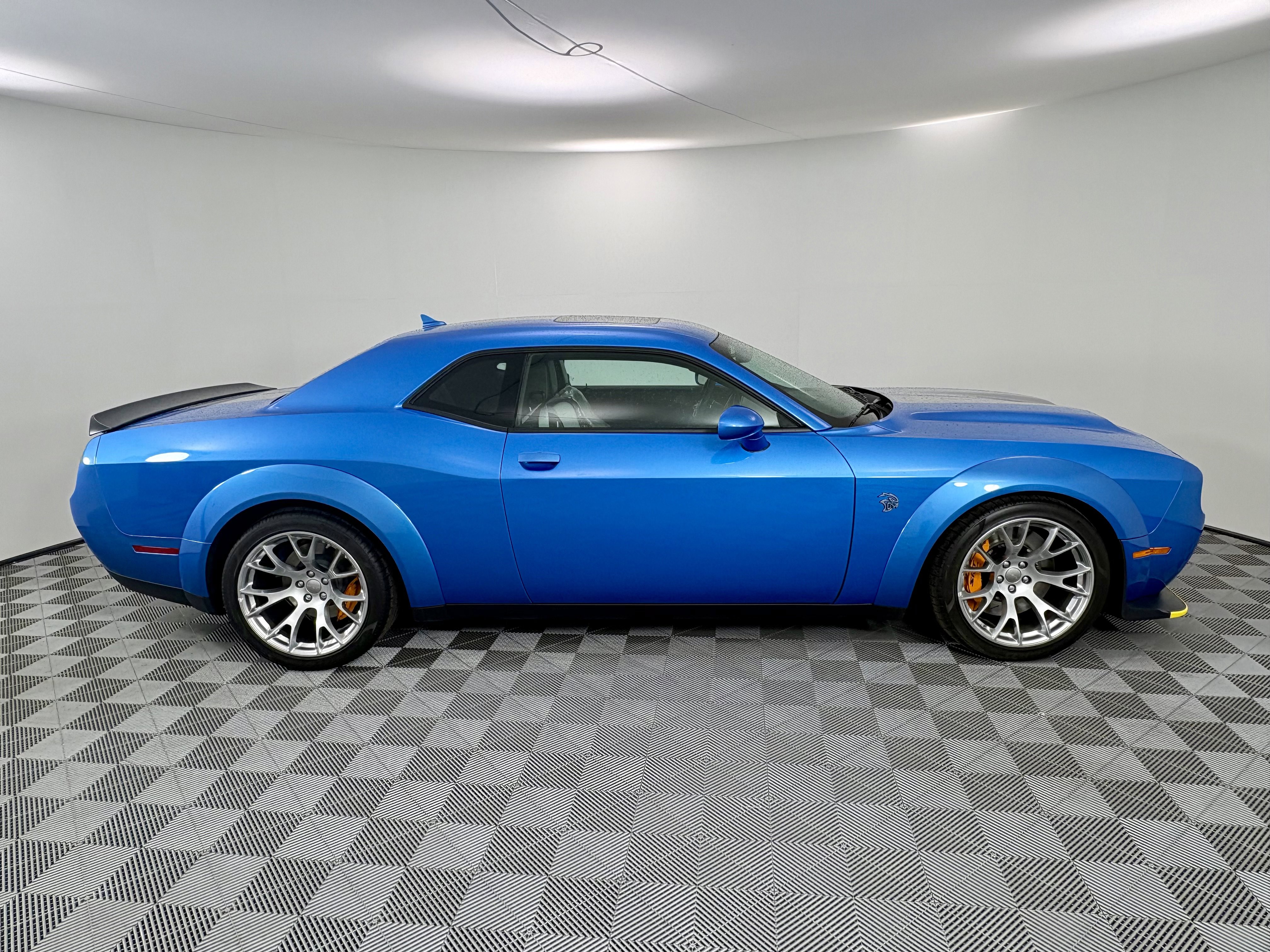 Used 2023 Dodge Challenger SRT Hellcat image 6
