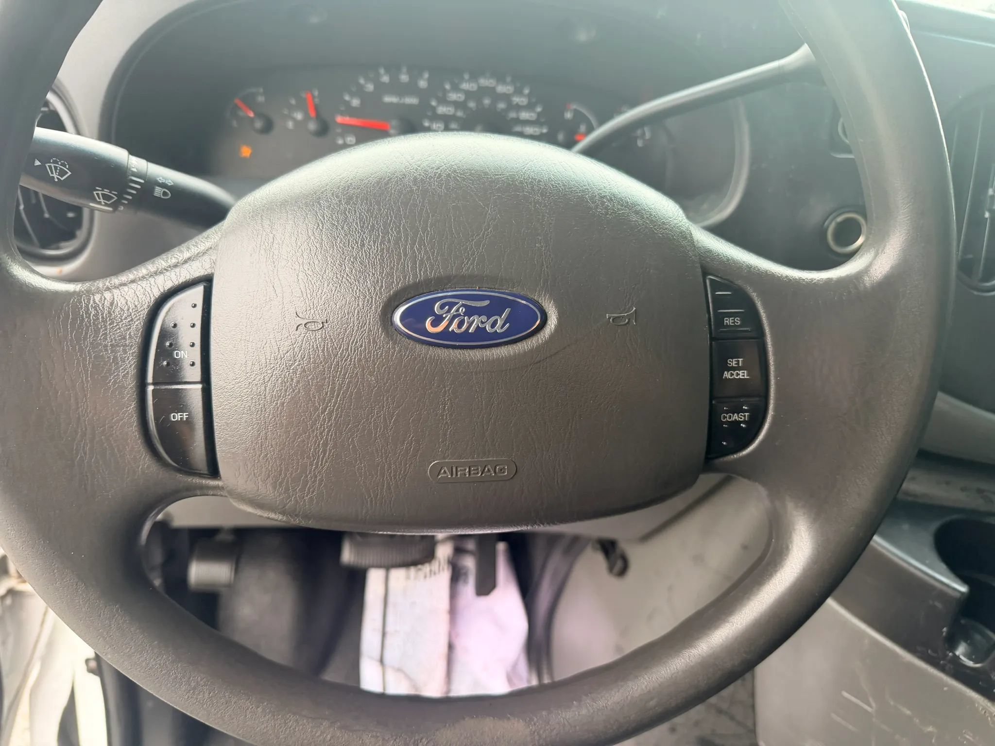 Used 2008 Ford E-250 and Econoline 250 RWD image 9