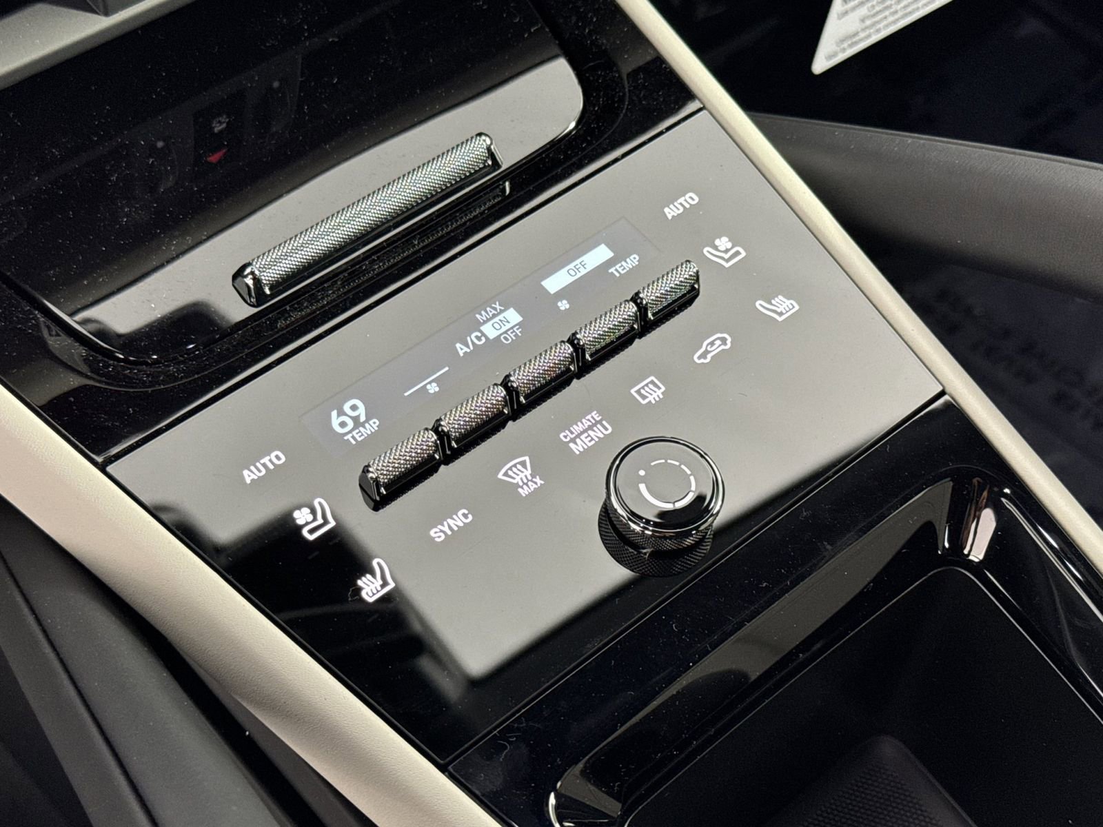 New 2026 Porsche Cayenne S image 25