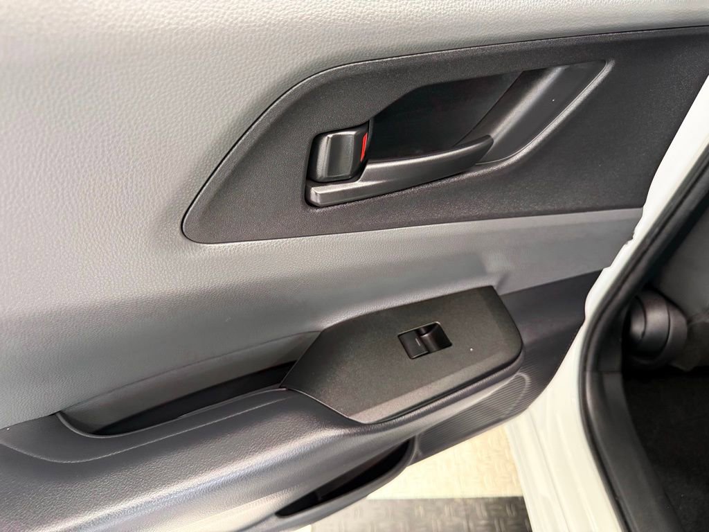 Used 2023 Toyota Prius LE FWD image 19