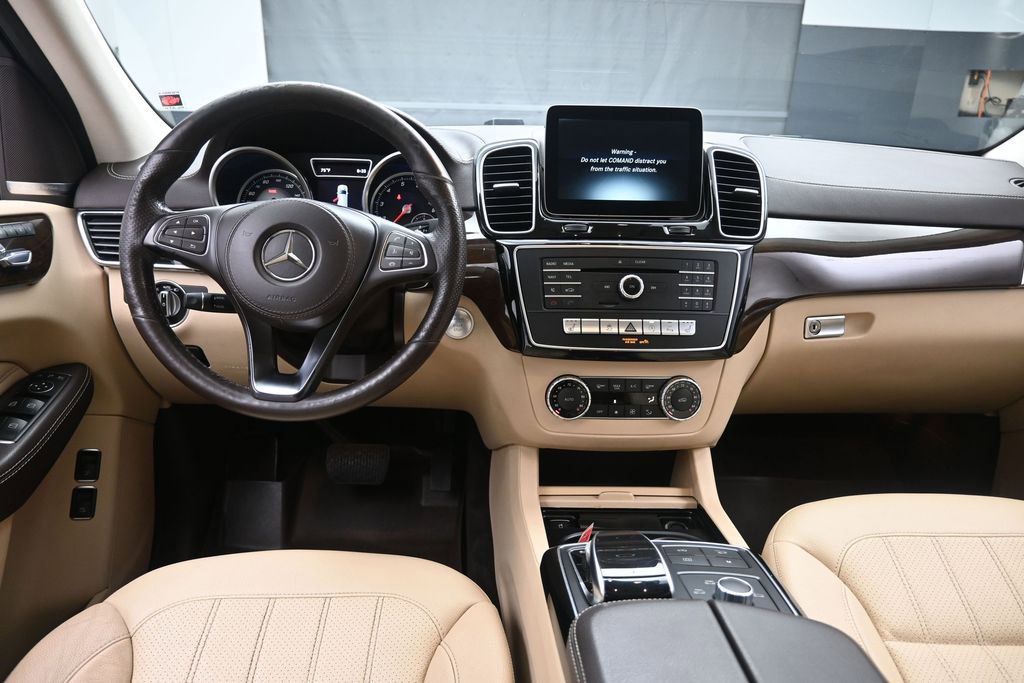 Used 2018 Mercedes-Benz GLS 450 4MATIC w/ Premium Package image 9