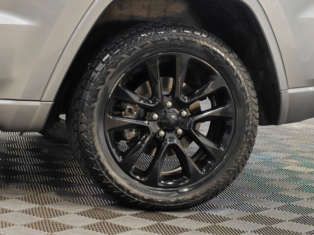 Used 2019 Jeep Grand Cherokee Altitude AWD/4WD image 60