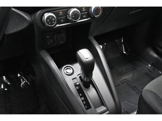 Certified 2025 Nissan Kicks Play S FWD image 27