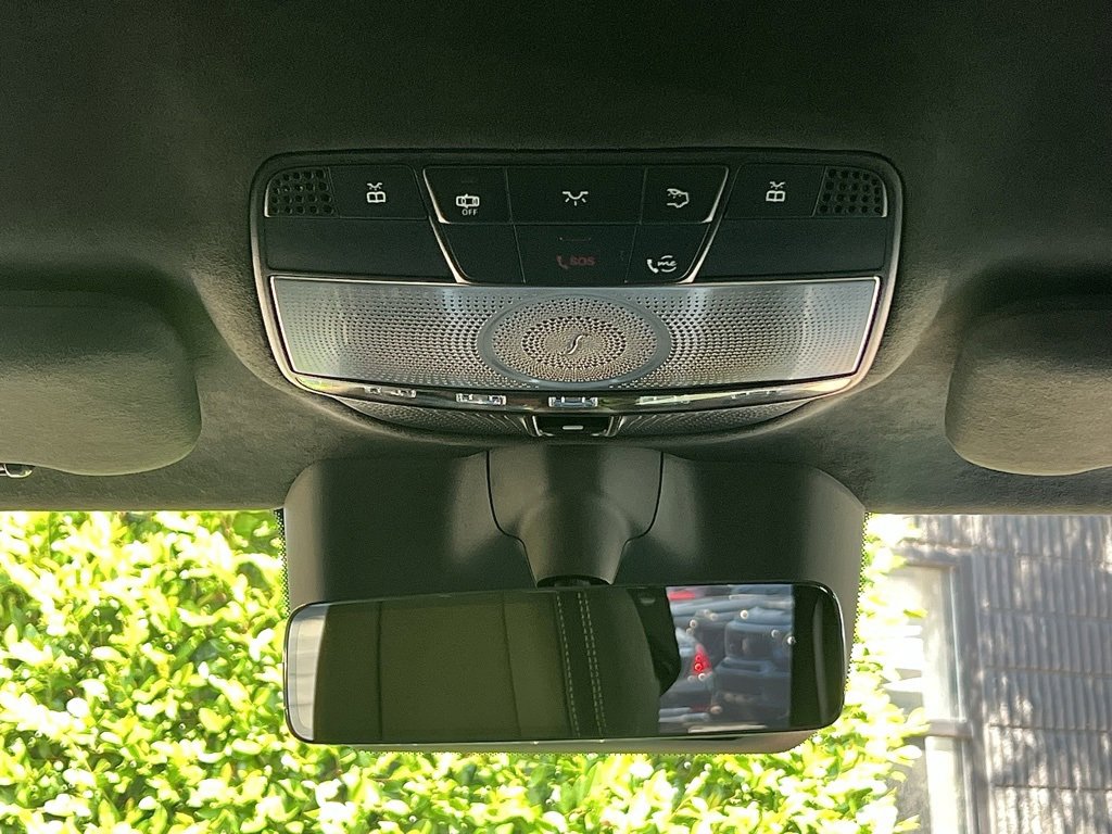 Used 2025 Mercedes-Benz G 550 image 39