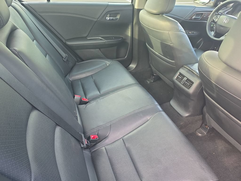 Used 2017 Honda Accord EX-L image 15