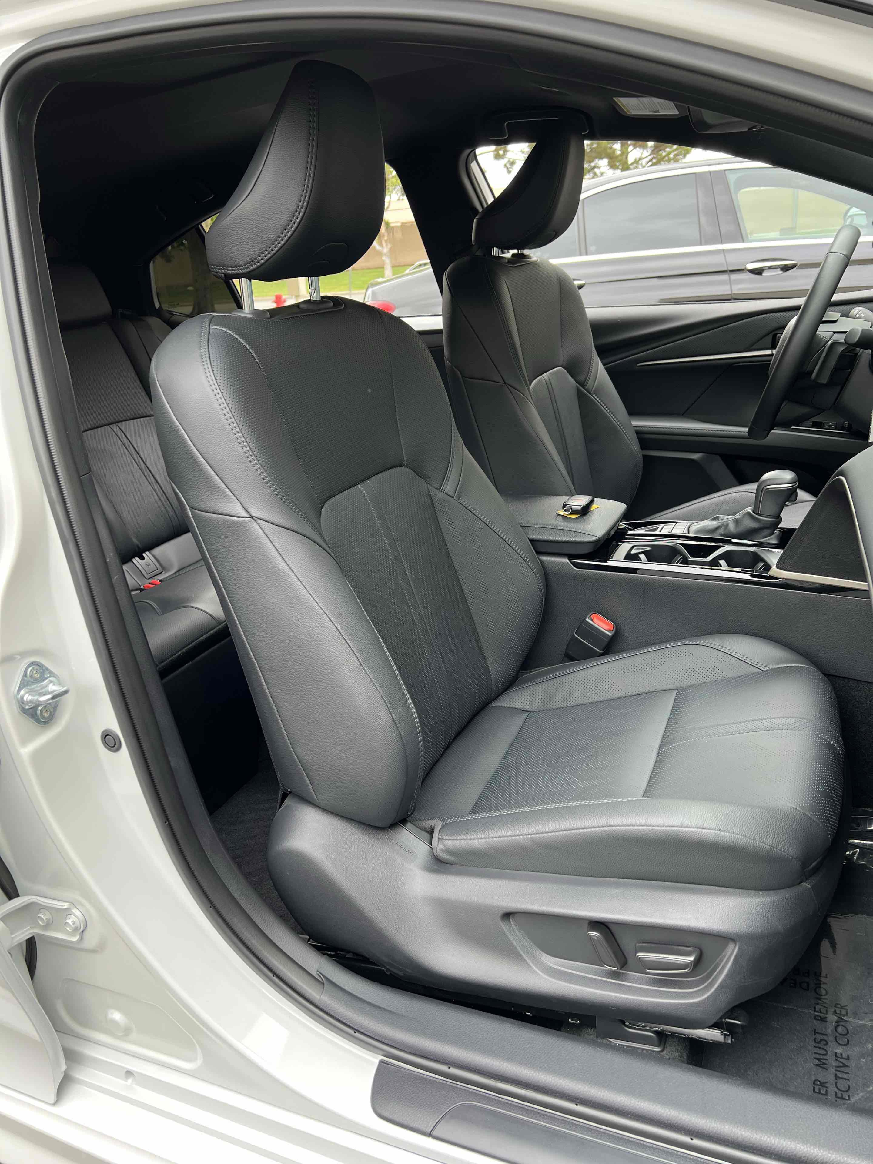 Used 2025 Toyota Camry XSE image 40