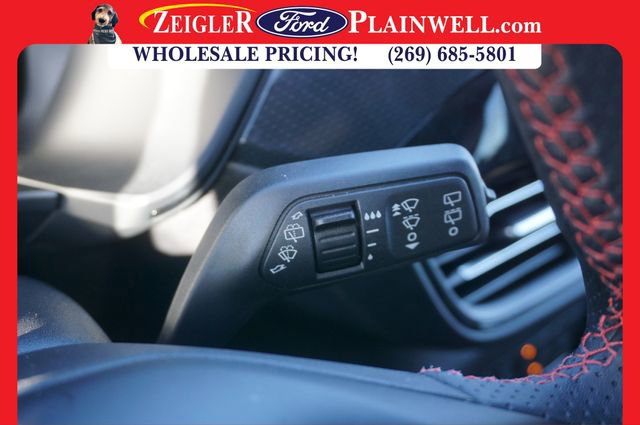 Used 2025 Ford Escape ST-Line image 25