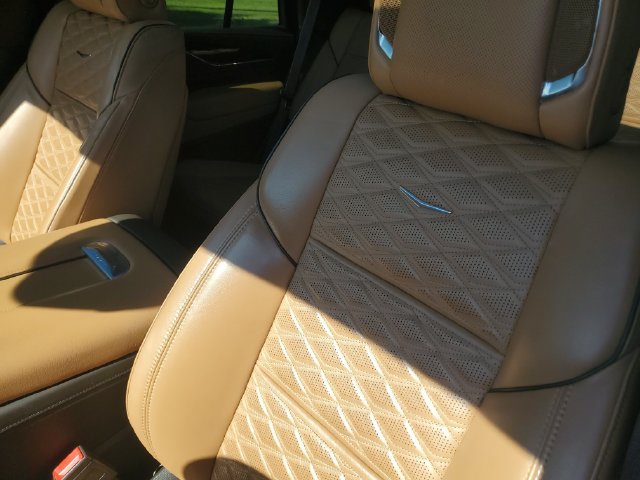 Certified 2021 Cadillac Escalade Sport AWD/4WD image 12