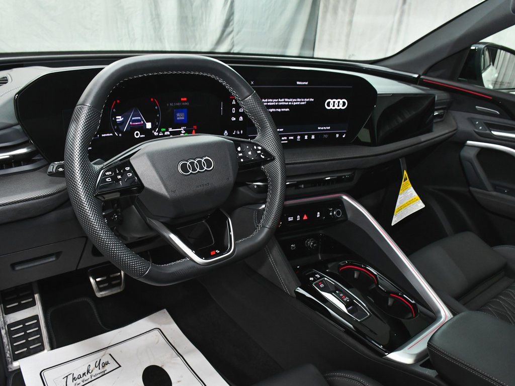 Used 2025 Audi SQ5 Premium Plus w/ Premium Plus Package image 21