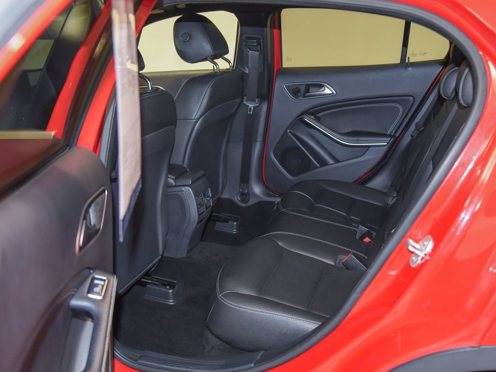 Used 2016 Mercedes-Benz GLA 250 4MATIC image 14