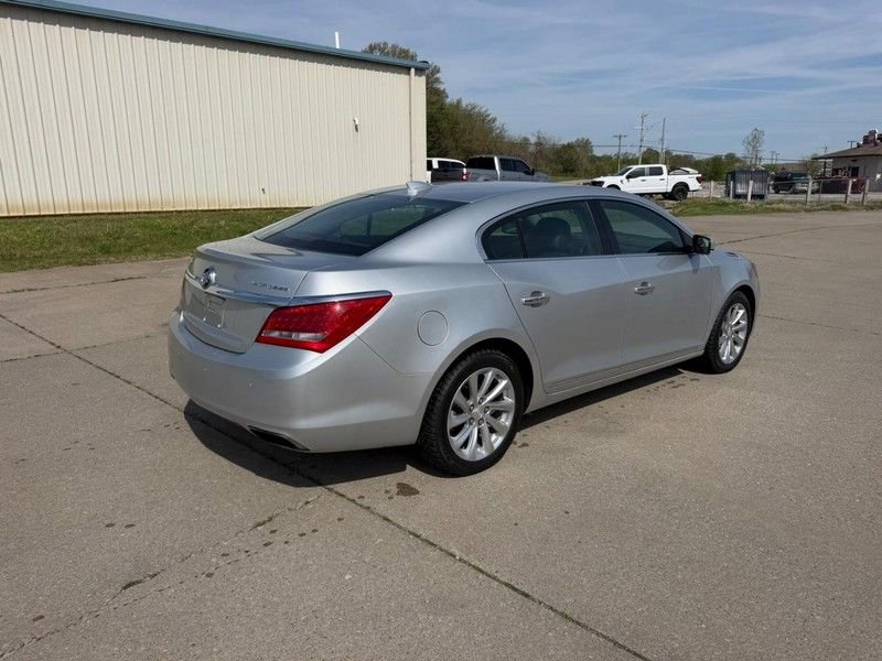 Used 2016 Buick LaCrosse Leather FWD image 3