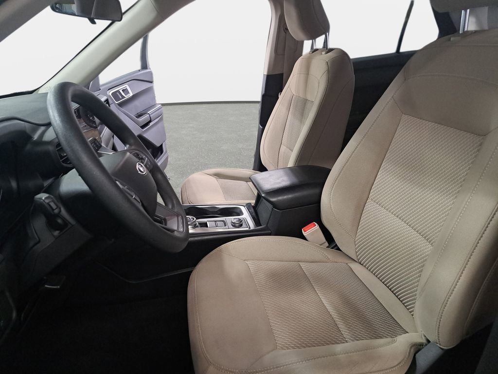 Used 2022 Ford Explorer 4WD w/ Class IV Trailer Tow Package image 18