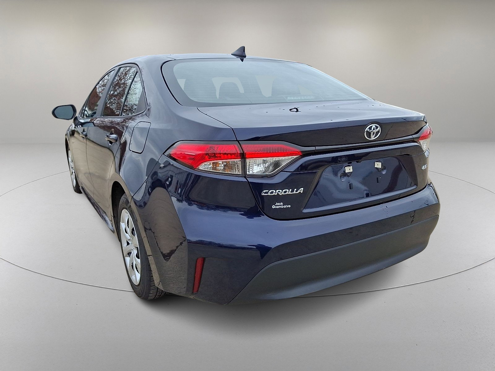 Used 2024 Toyota Corolla LE image 8