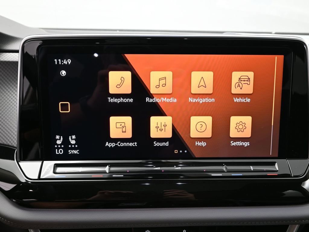 New 2025 Volkswagen Atlas Peak Edition SE image 20