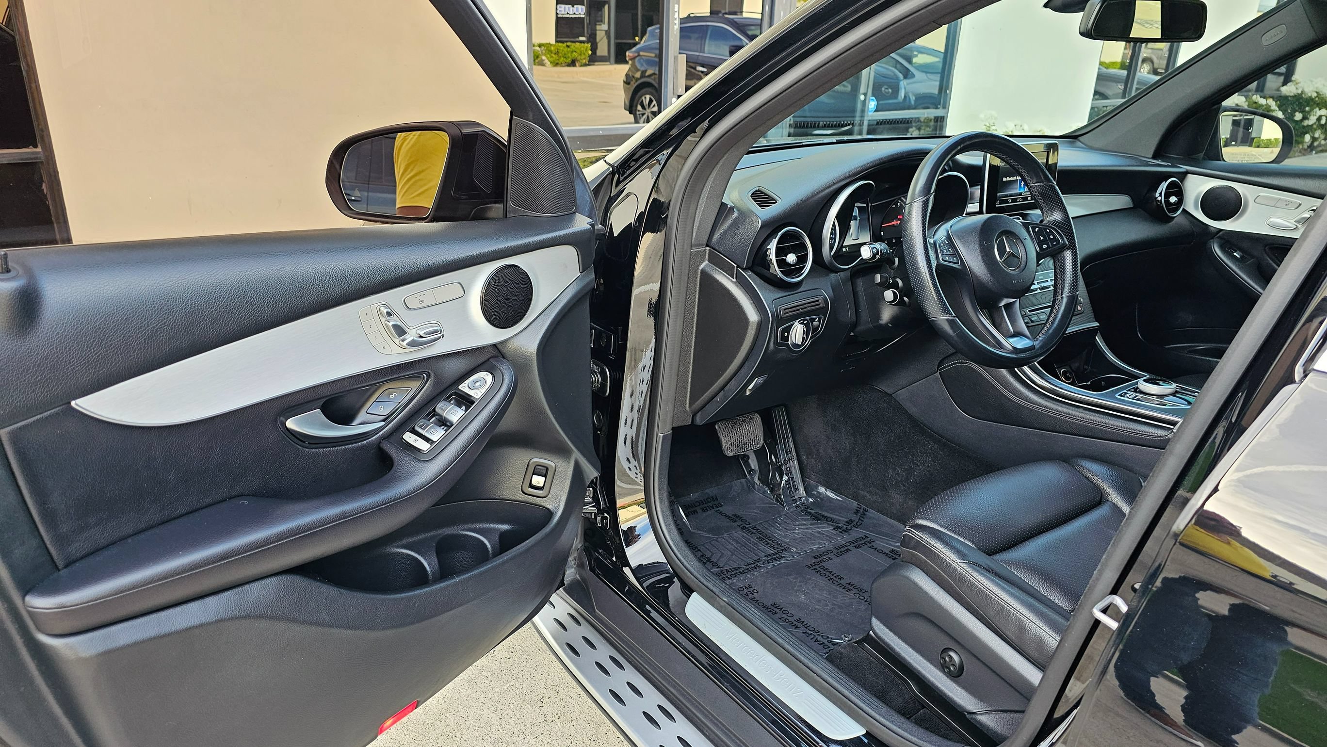 Used 2019 Mercedes-Benz GLC 300 image 15