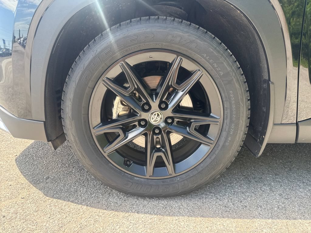Used 2024 Toyota Grand Highlander AWD Hybrid image 10