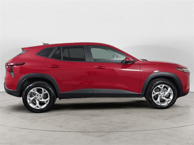 Used 2026 Chevrolet Trax LS w/ LS Convenience Package image 6