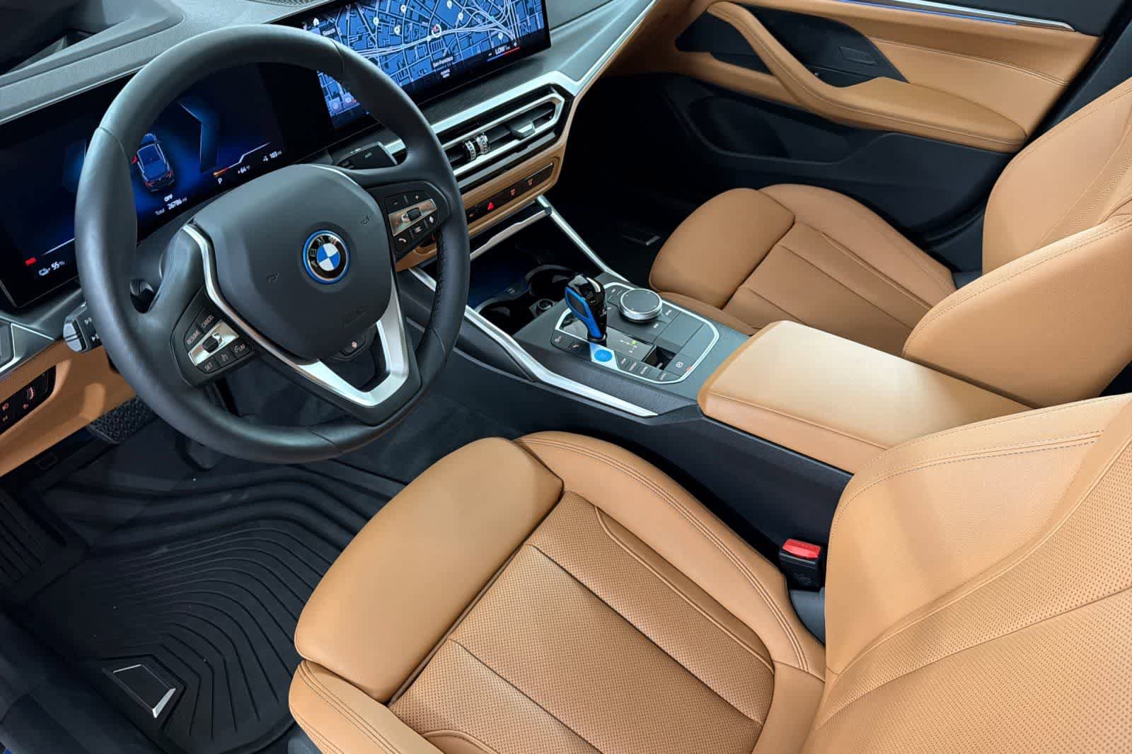 Used 2023 BMW i4 eDrive35 w/ Premium Package image 11