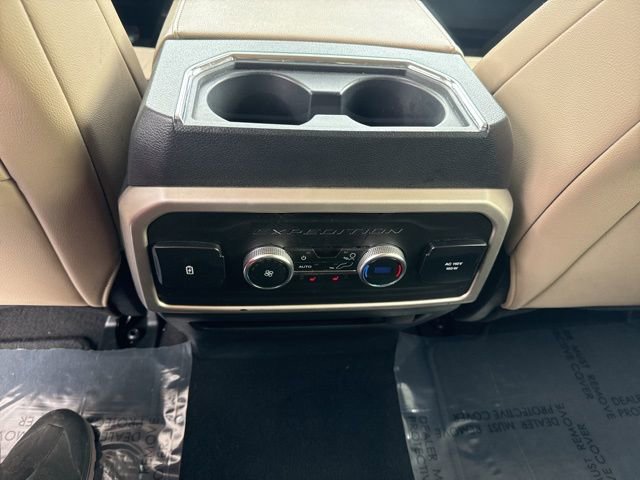 Used 2024 Ford Expedition Limited image 14
