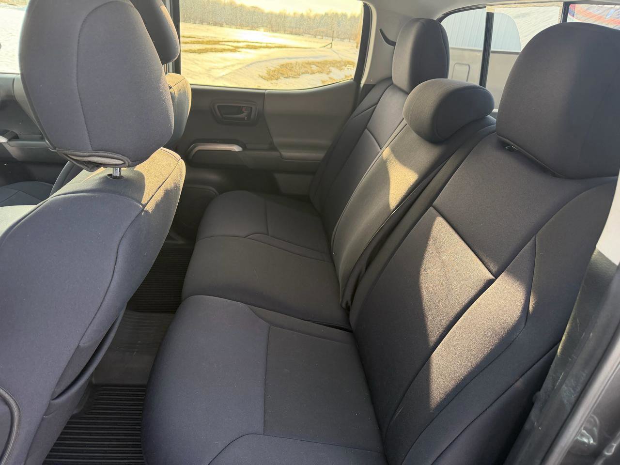 Used 2018 Toyota Tacoma SR5 image 34