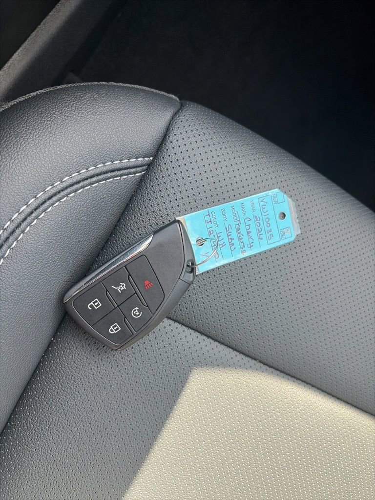 Used 2026 Chevrolet Traverse LT image 36