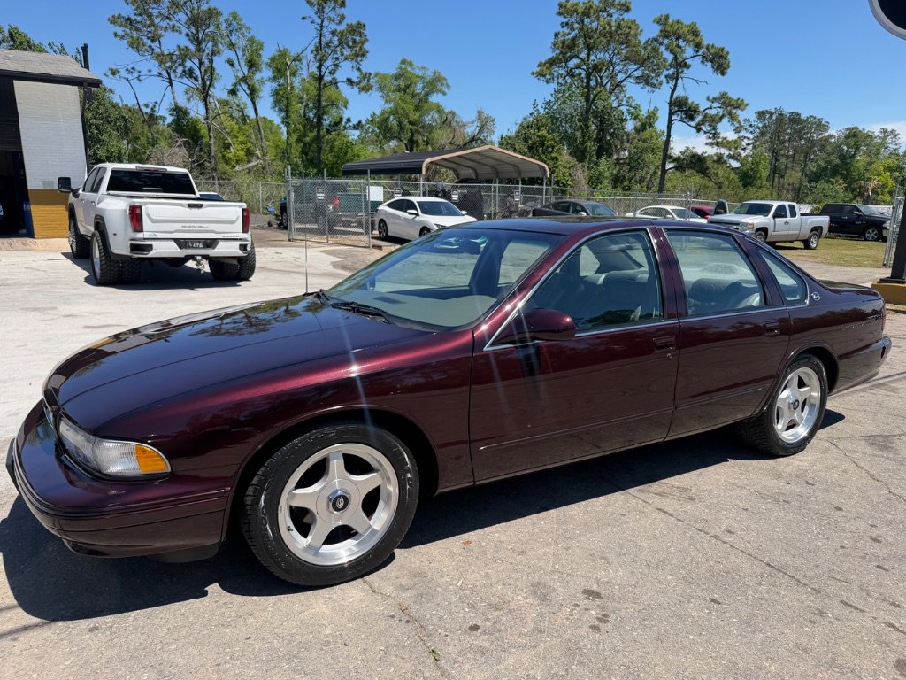 Used 1996 Chevrolet Impala SS image 1