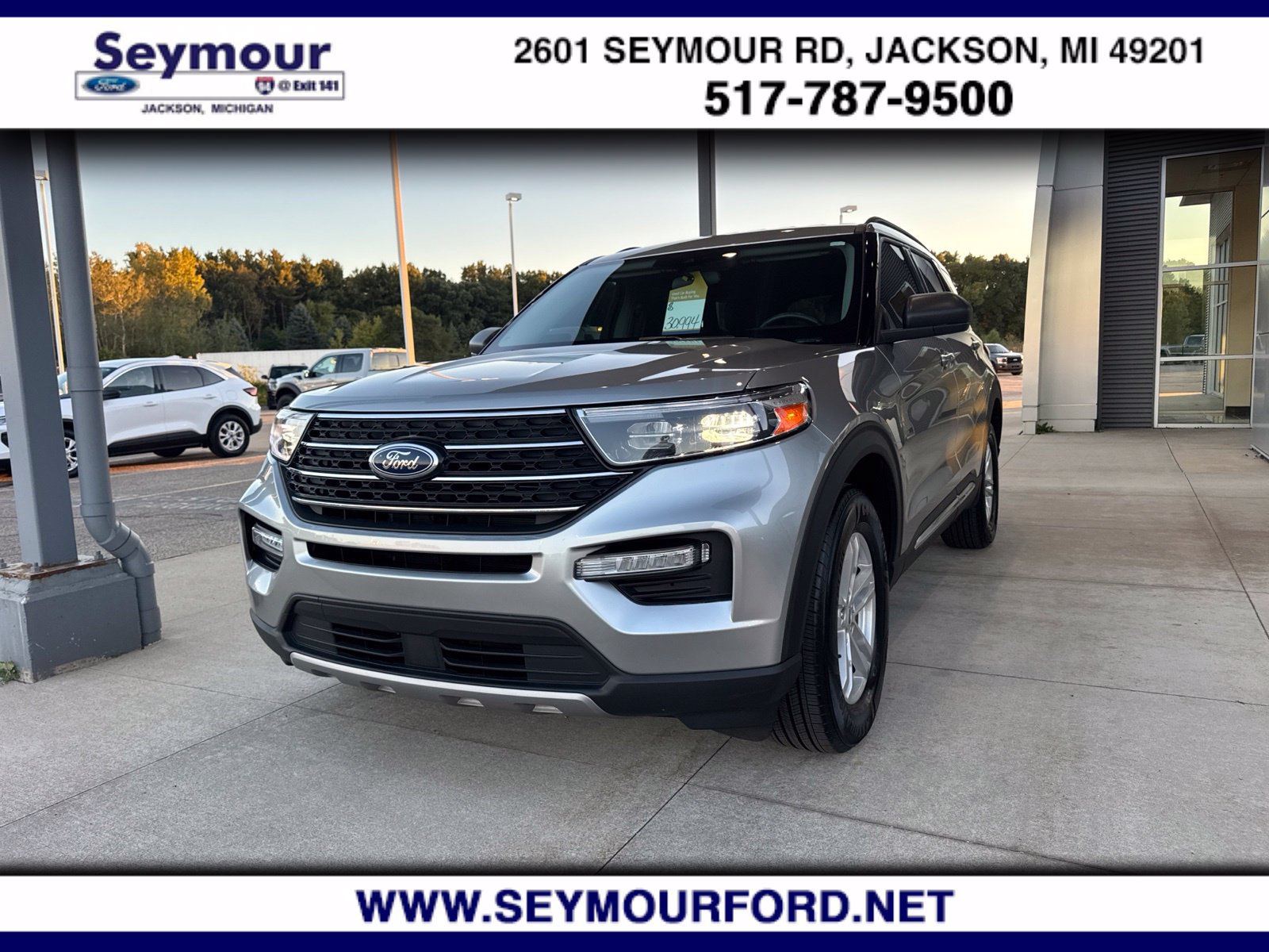 Certified 2023 Ford Explorer XLT w/ Equipment Group 202A AWD/4WD image 1