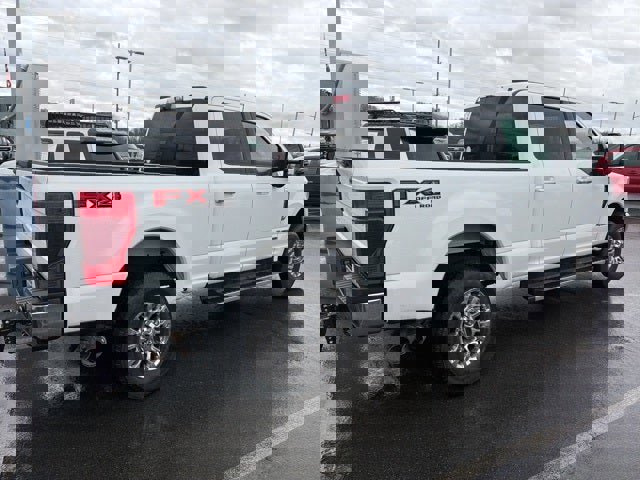 Used 2021 Ford F250 XLT w/ XLT Premium Package image 3