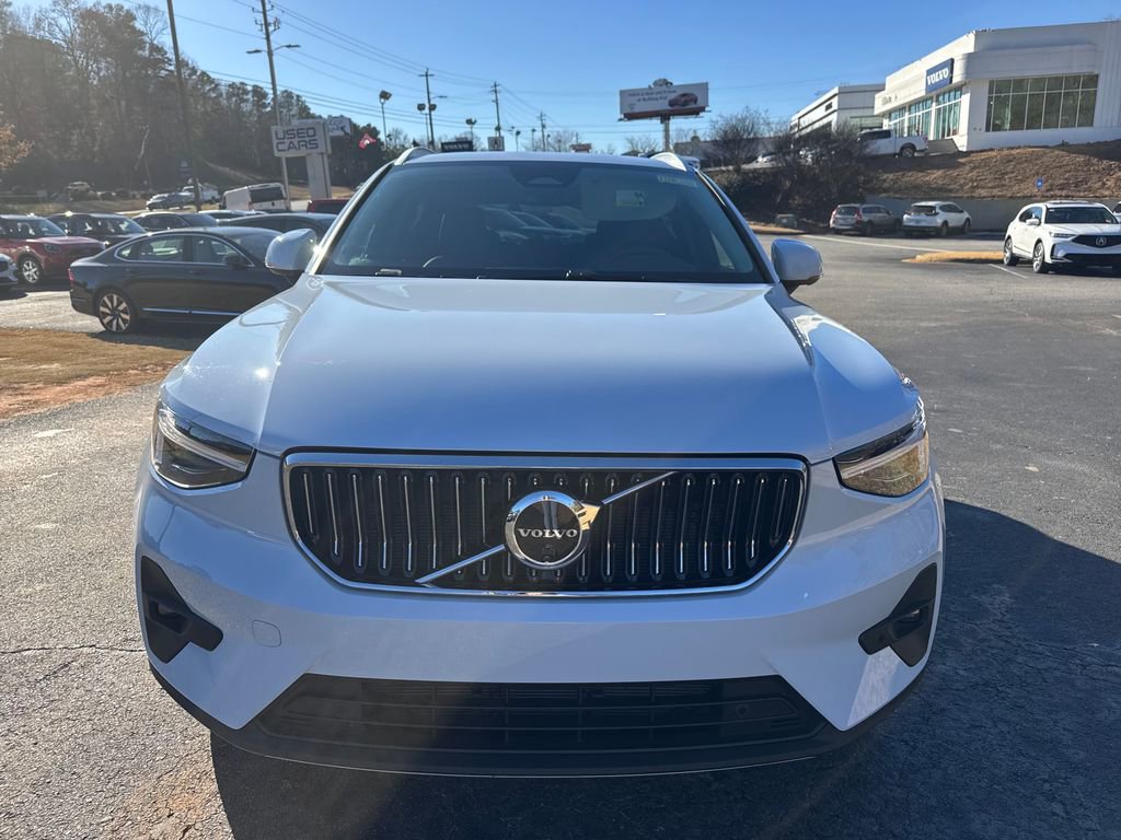Certified 2025 Volvo XC40 B5 Ultra w/ Protection Package image 10