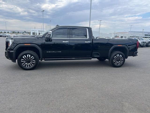 New 2025 GMC Sierra 3500 Denali Ultimate image 4