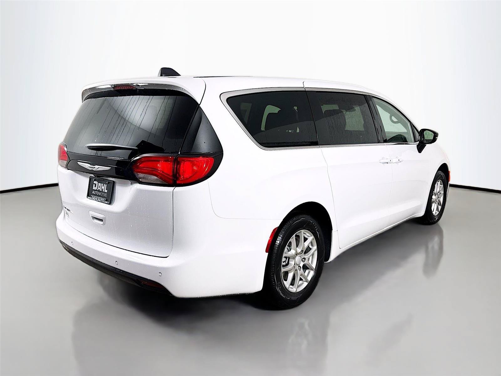 New 2027 Chrysler Pacifica LX FWD image 13