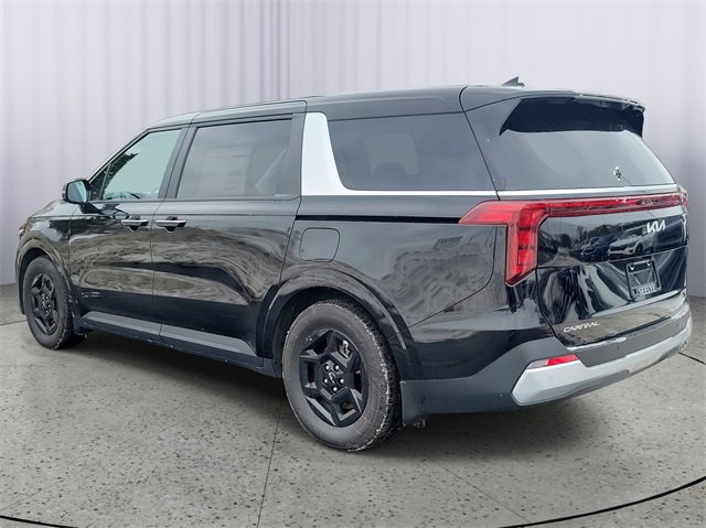 Certified 2025 Kia Carnival LXS image 3