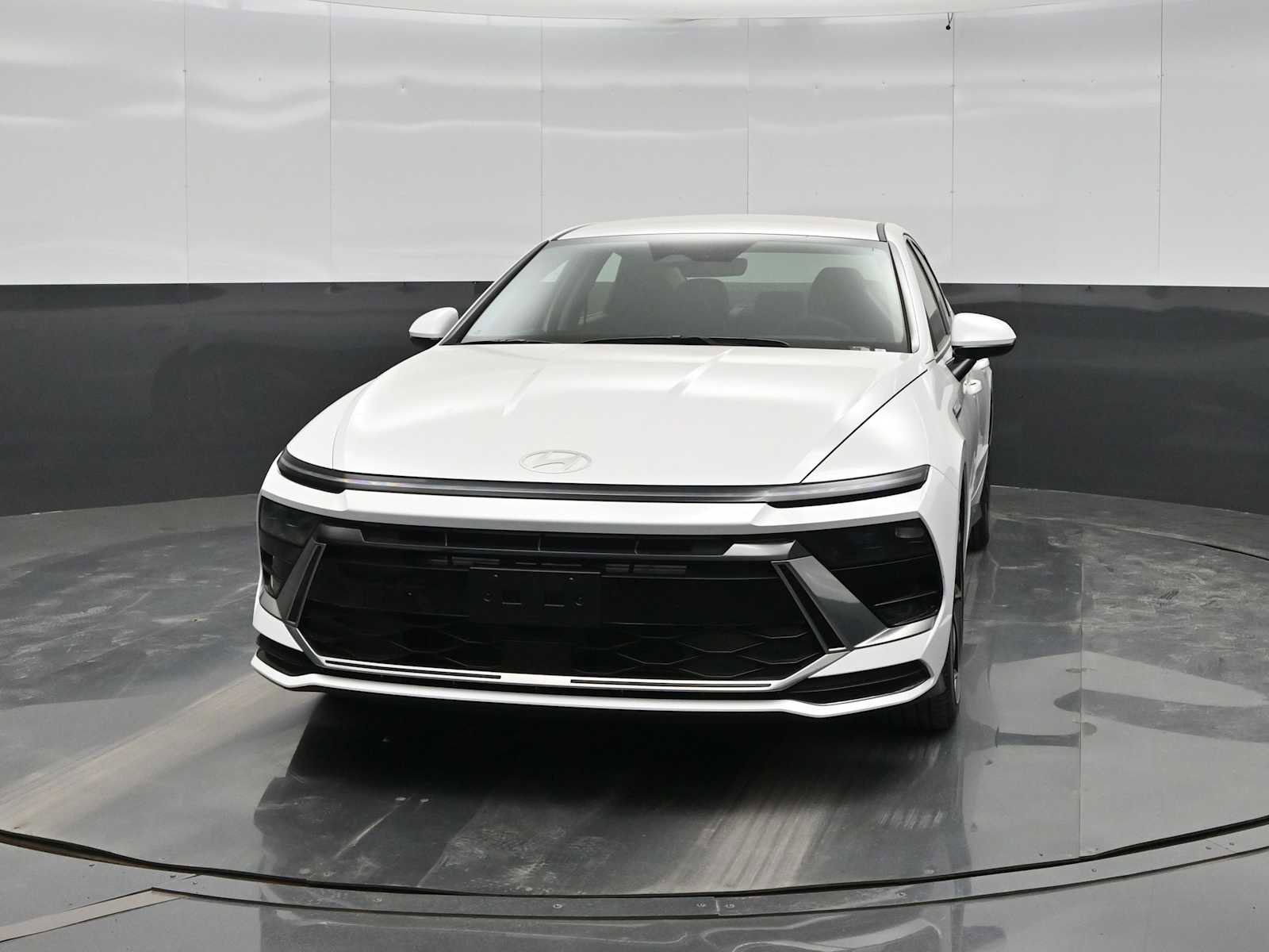 New 2026 Hyundai Sonata SEL FWD image 3