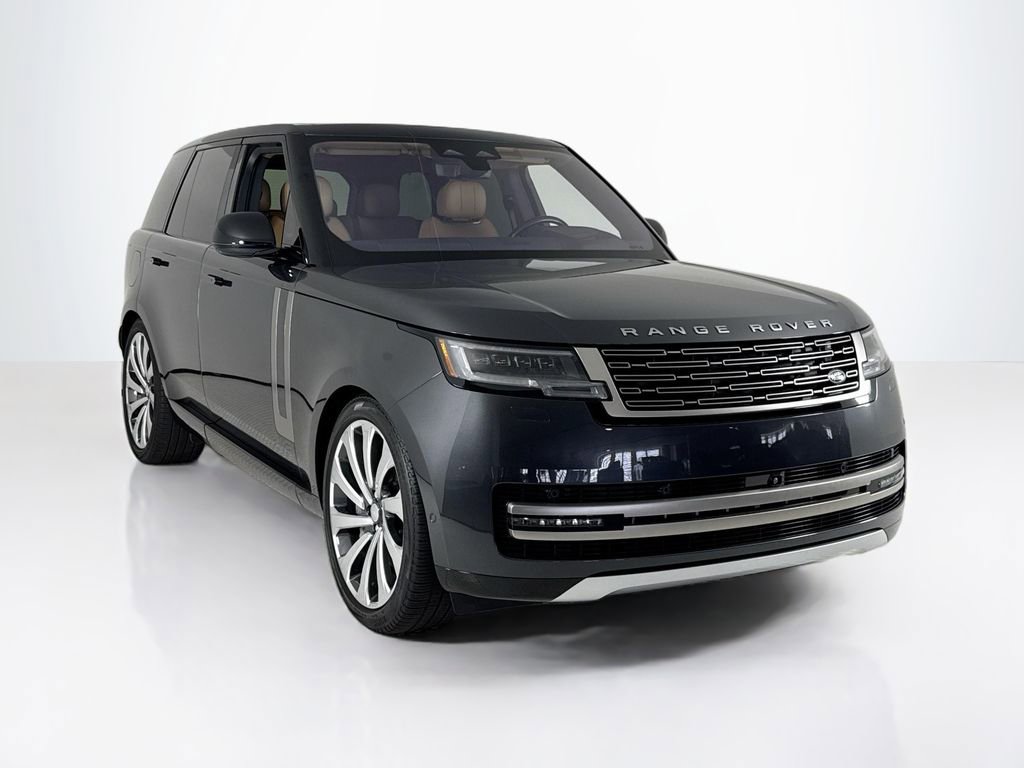 Used 2023 Land Rover Range Rover SE image 7