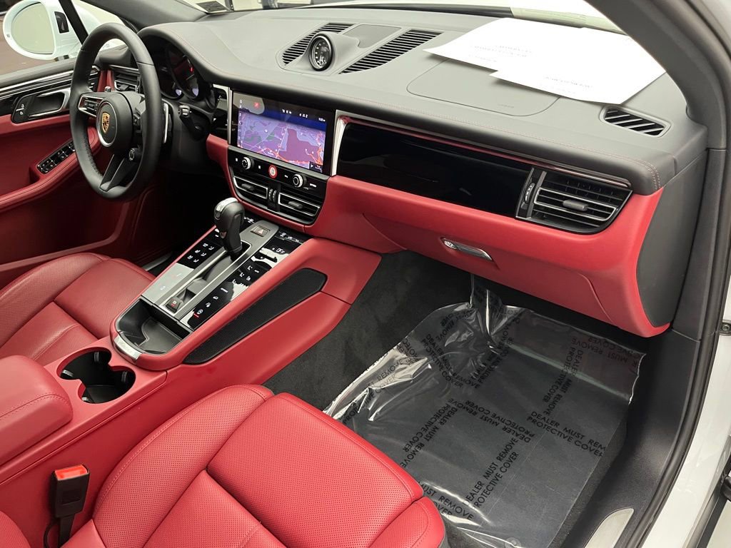 Used 2024 Porsche Macan S image 41
