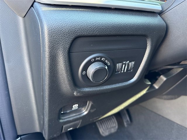 New 2026 Jeep Grand Cherokee Laredo image 14