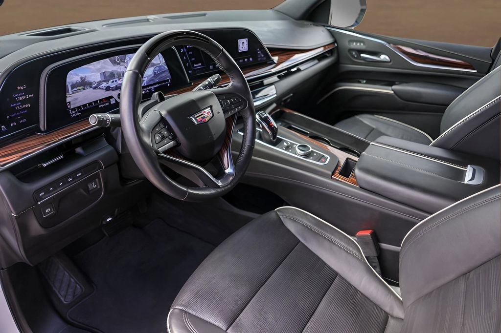 Certified 2023 Cadillac Escalade Premium Luxury image 10