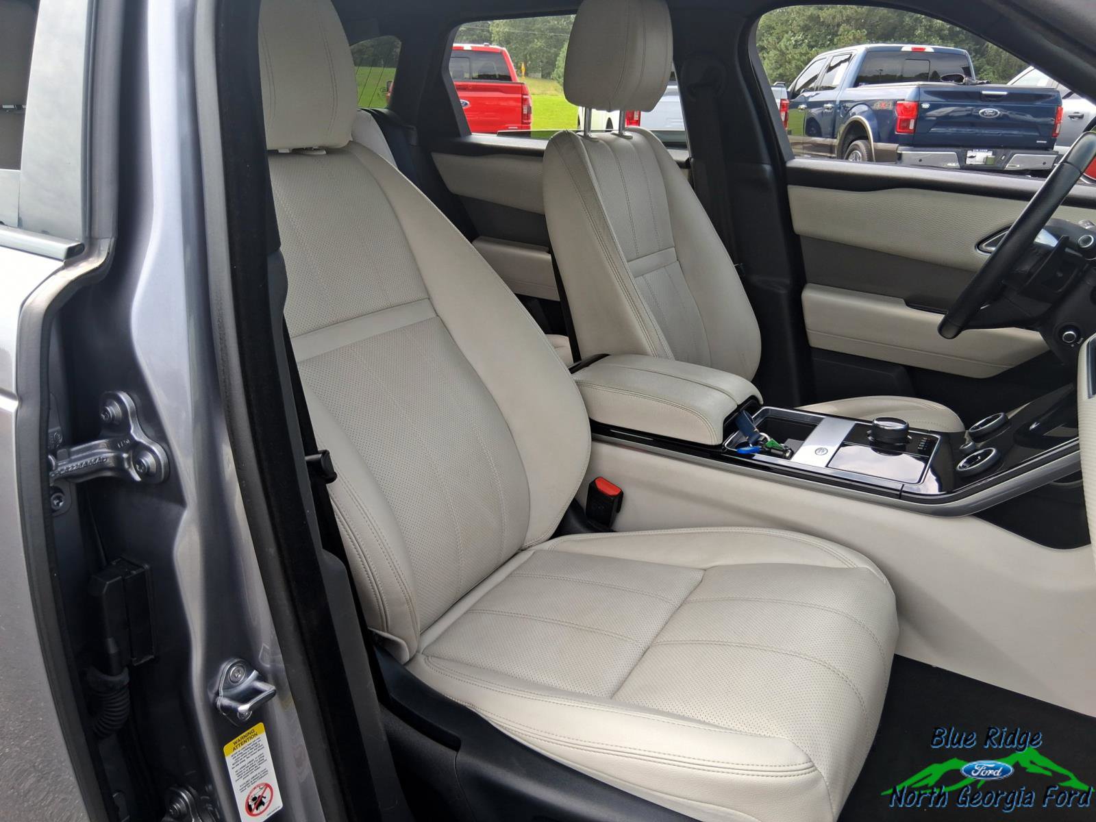 Used 2020 Land Rover Range Rover Velar S image 12