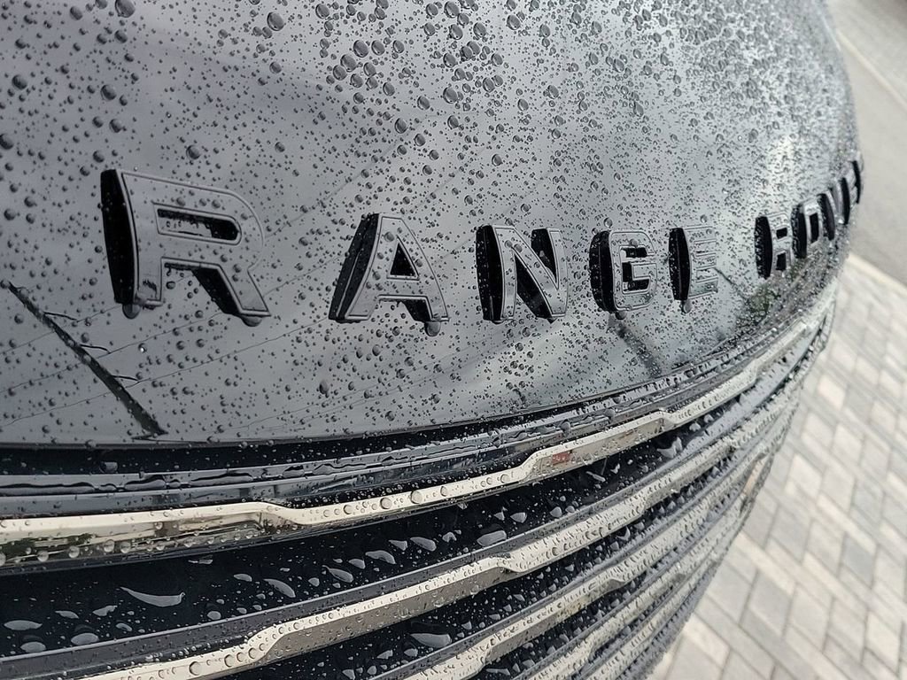 New 2026 Land Rover Range Rover Long Wheel Base SV image 9