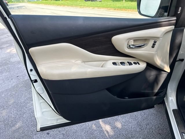 Used 2023 Nissan Murano Platinum w/ Cargo Package AWD/4WD image 16
