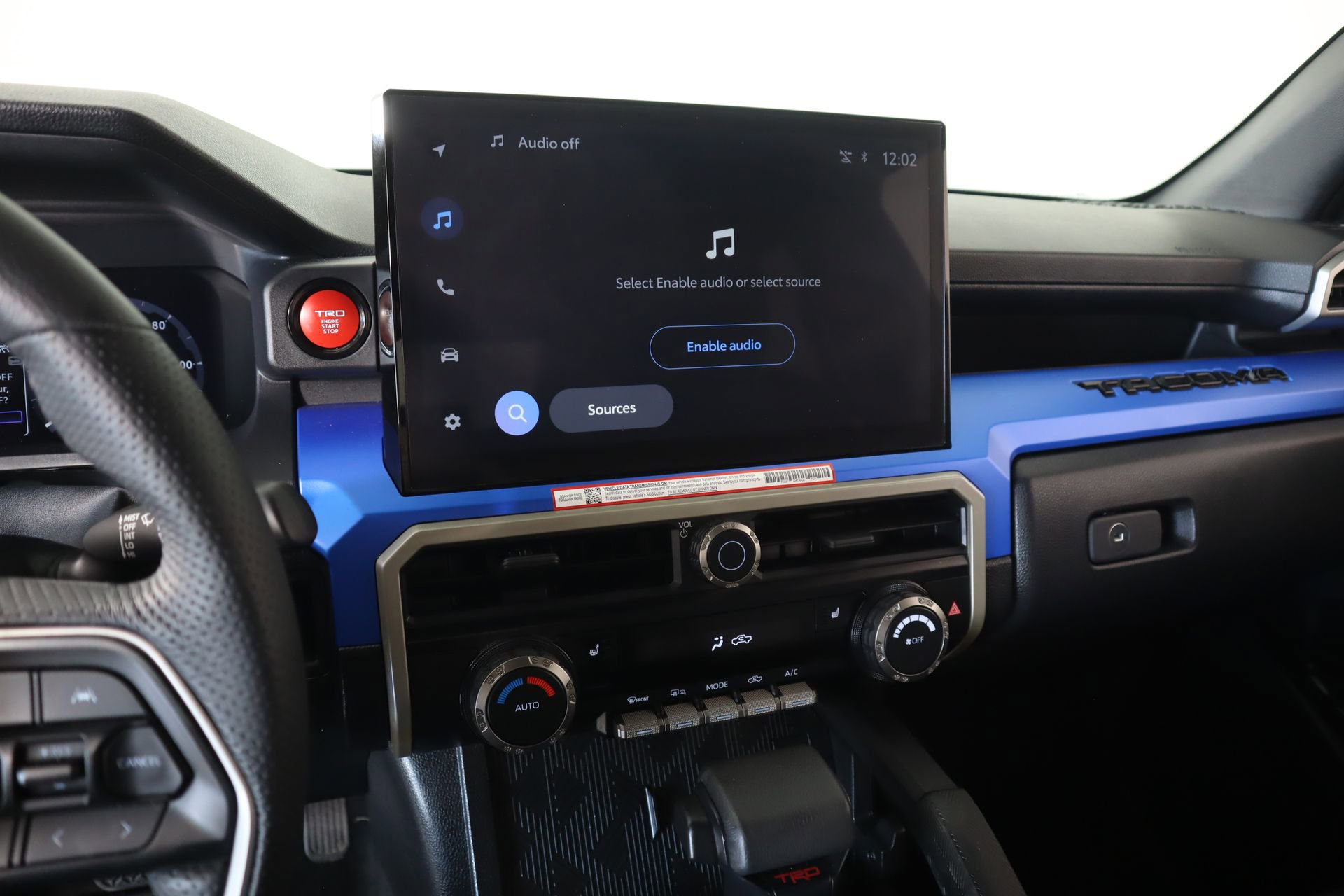 Used 2025 Toyota Tacoma TRD Off-Road AWD/4WD image 5
