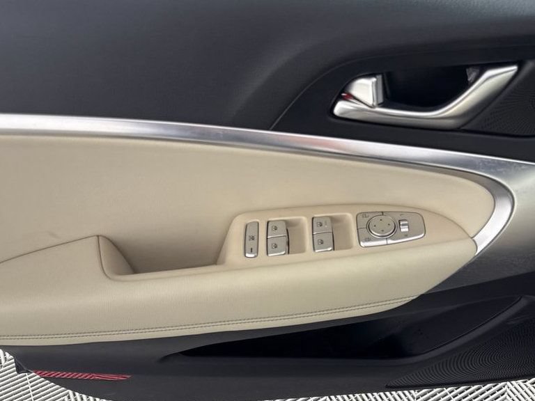 New 2026 Genesis G70 2.5T RWD image 13