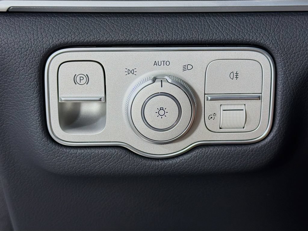 New 2026 Mercedes-Benz GLS 450 4MATIC image 11